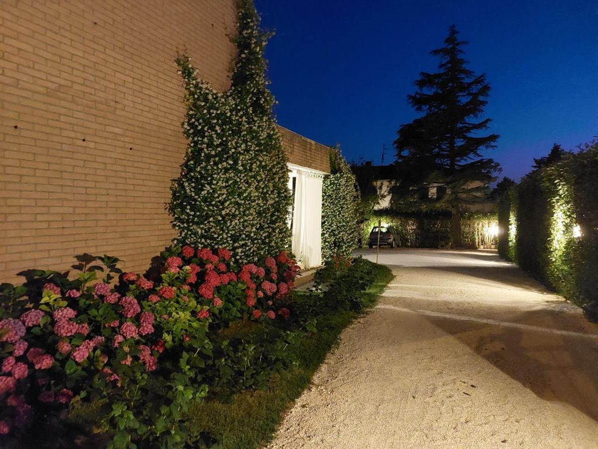 مبيت وإفطار نومانا Aura Relais المظهر الخارجي الصورة